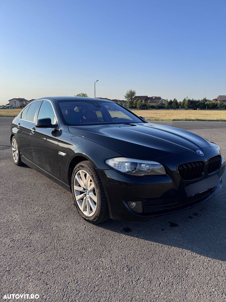 BMW Seria 5 525d xDrive - 7