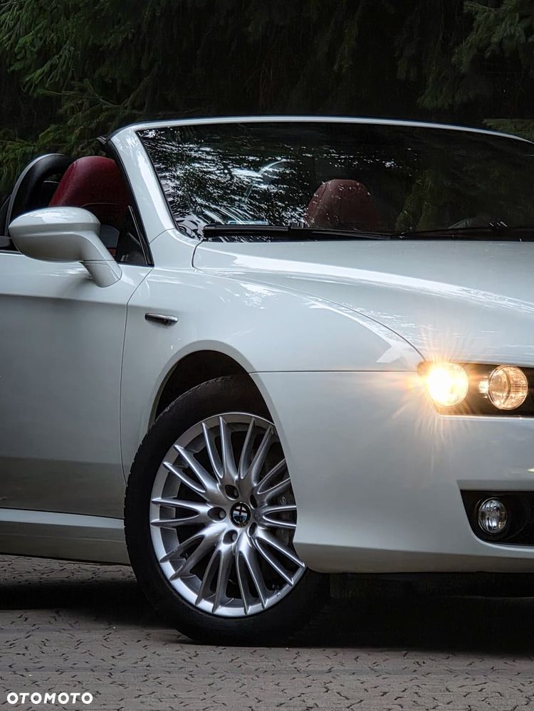 Alfa Romeo Spider 2.0JTDM - 8