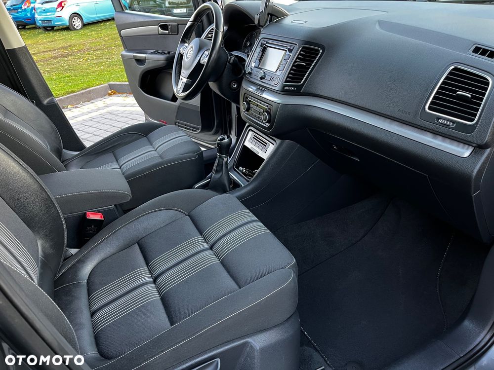 Volkswagen Sharan 2.0 TDI Highline - 20