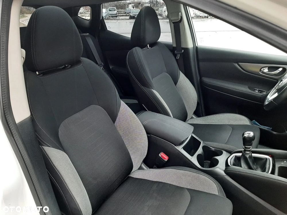 Nissan Qashqai 1.2 DIG-T 360 - 27