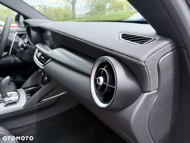 Alfa Romeo Stelvio 2.0 Turbo Veloce Q4 - 14