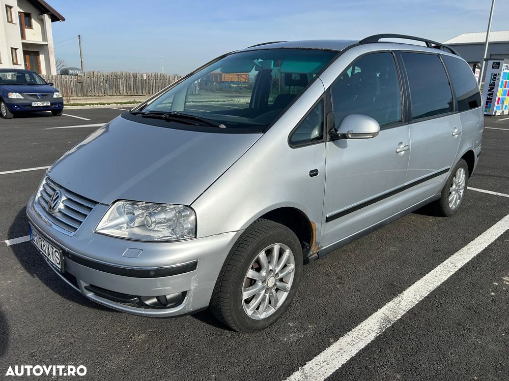 Volkswagen Sharan 1.9 TDI Exclusive Edition - 4