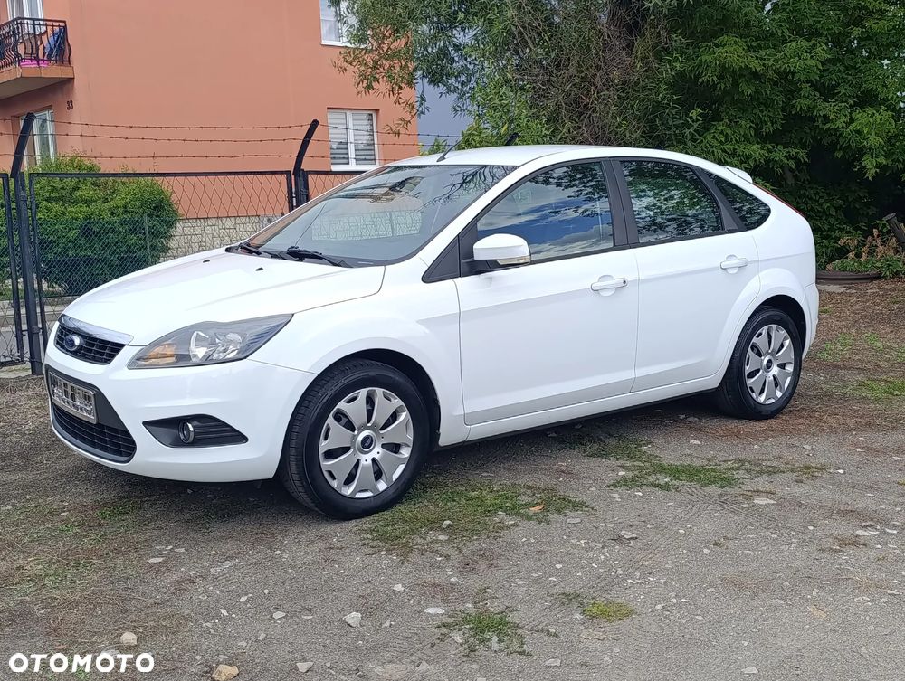 Ford Focus 1.6 Trend - 9