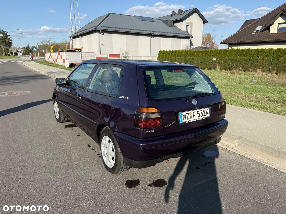 Volkswagen Golf - 4