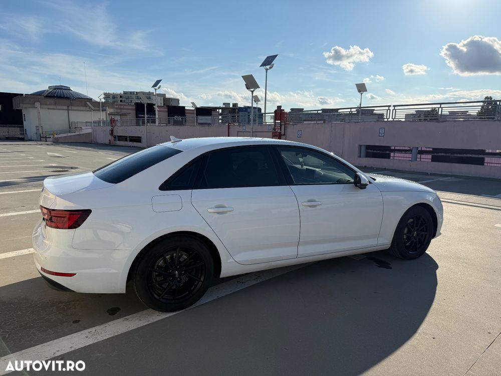Audi A4 2.0 TDI quattro S tronic - 7