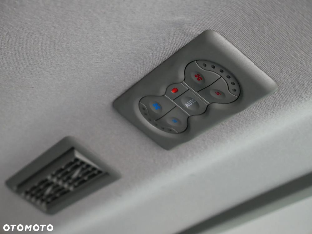 Renault Trafic Passenger Expression - 33