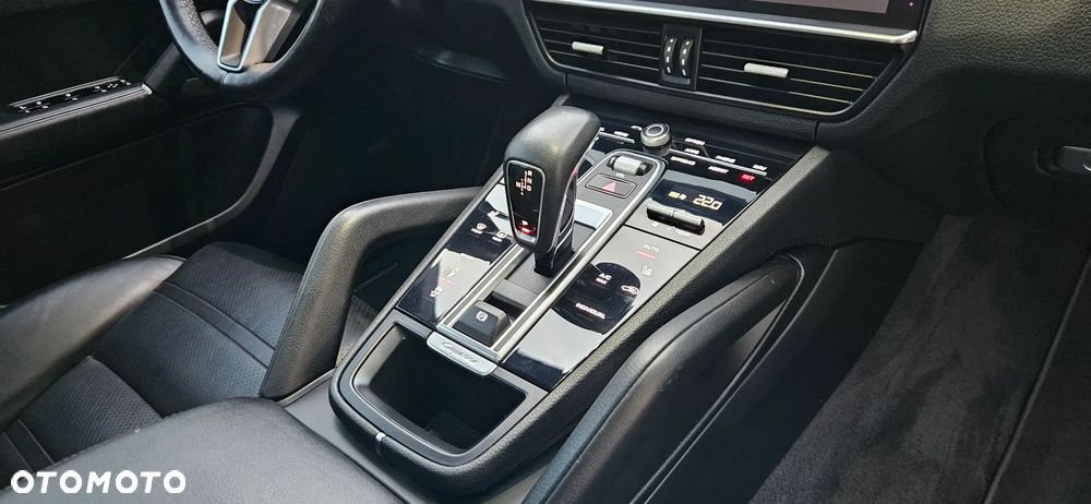 Porsche Cayenne S - 29
