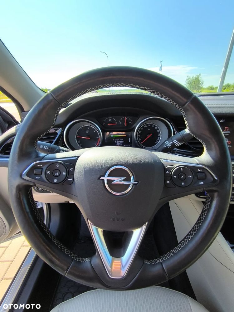 Opel Insignia 1.6 CDTI - 18