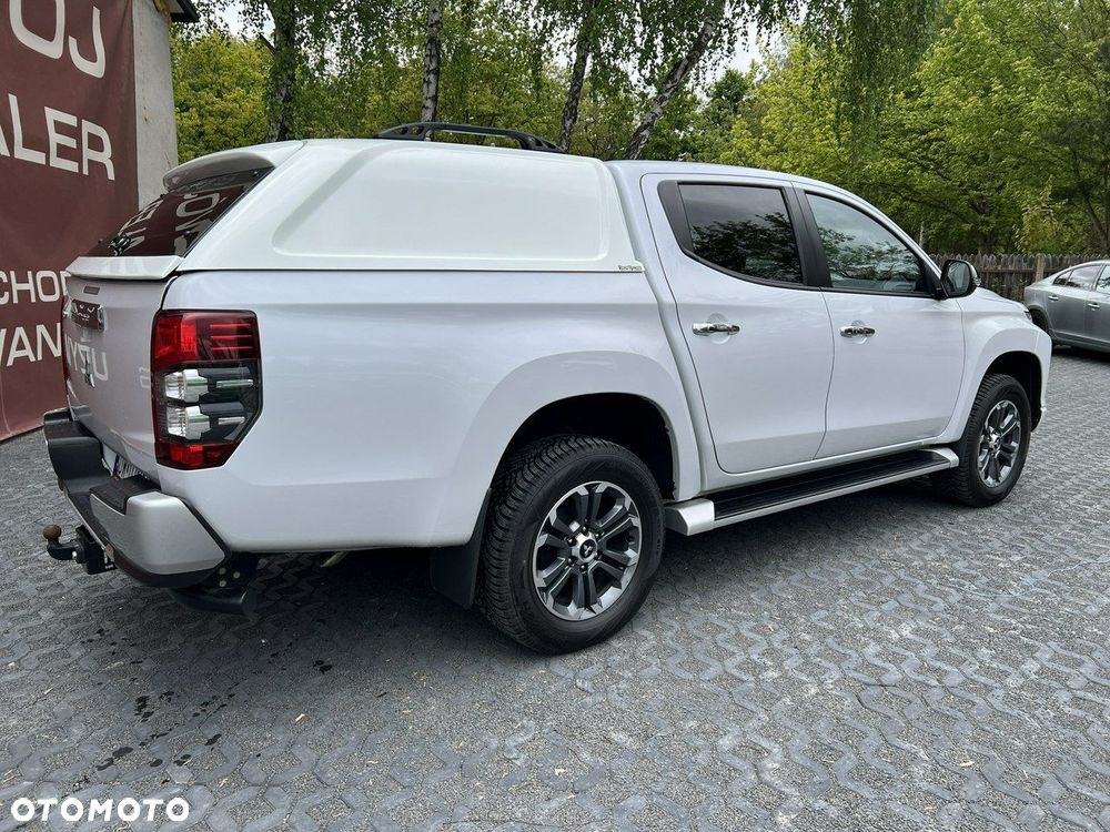 Mitsubishi L200 2.2 d DC Instyle Plus - 21