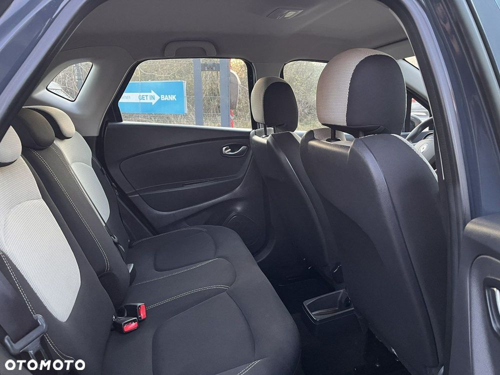 Renault Captur - 23