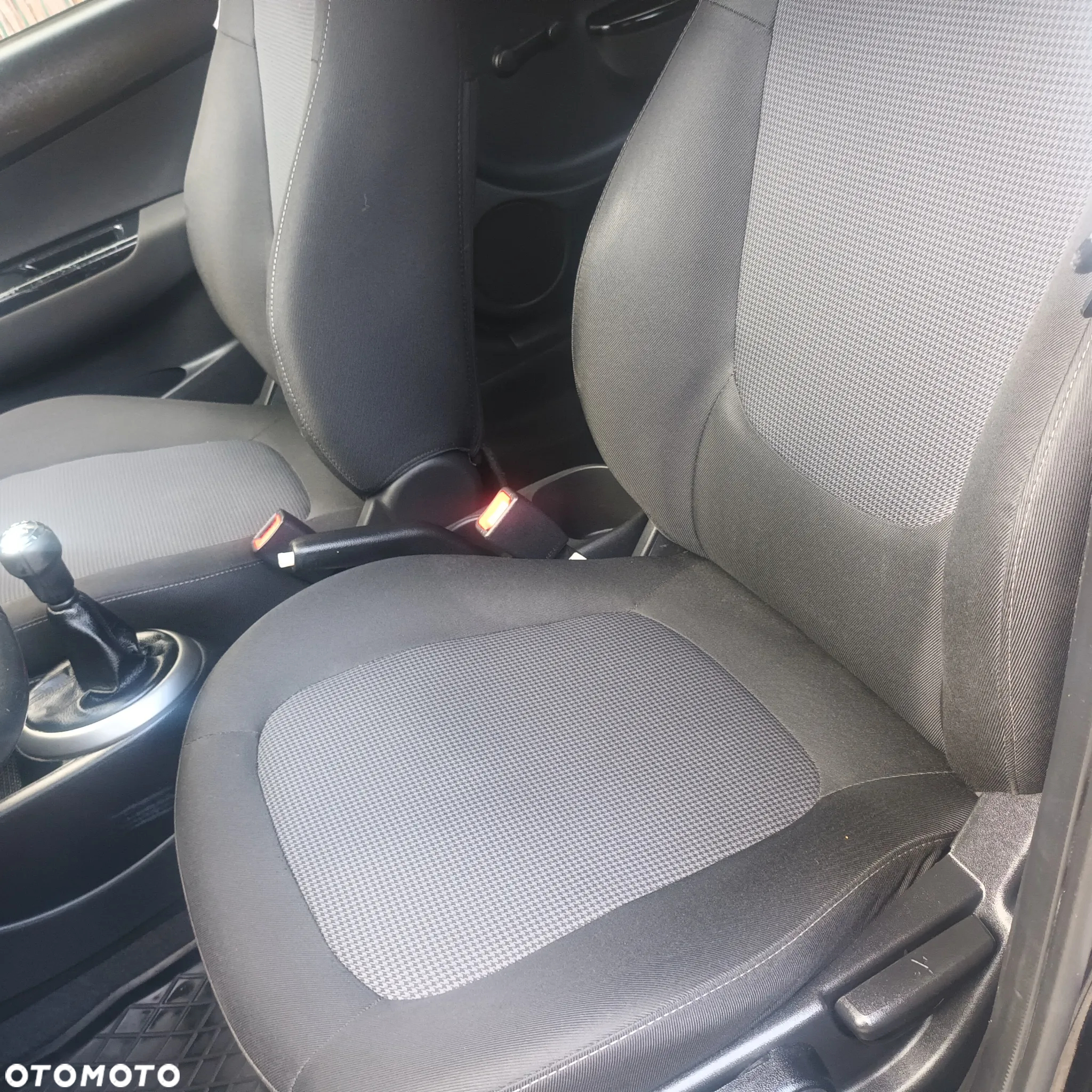 Hyundai i20 1.2 Trend - 8
