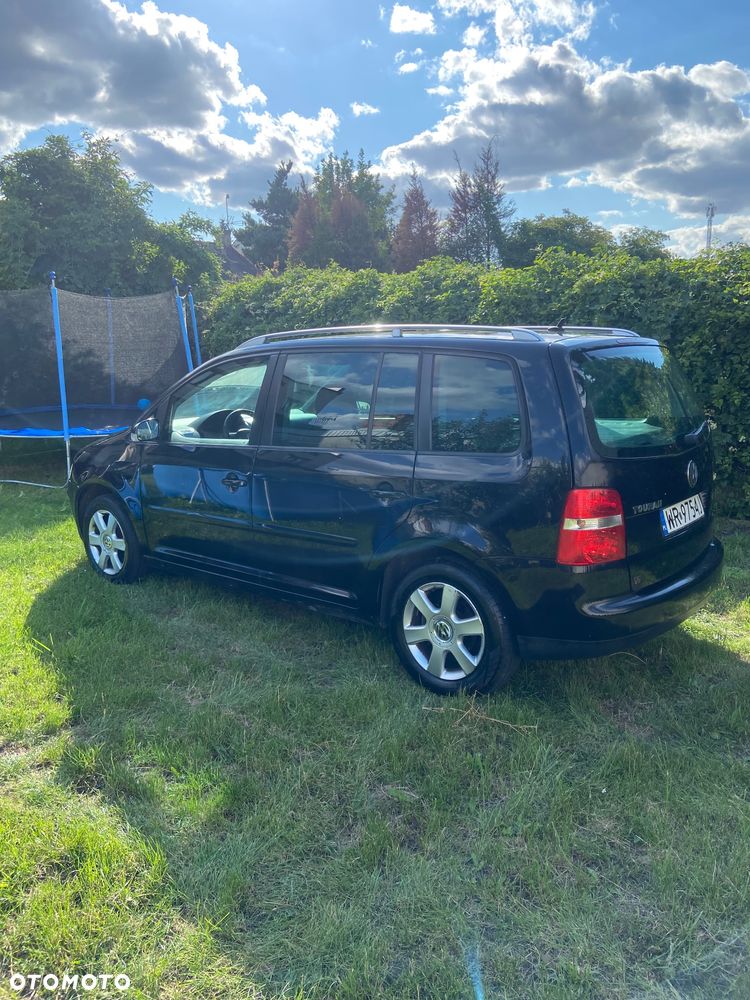 Volkswagen Touran 1.9 TDI Highline - 7