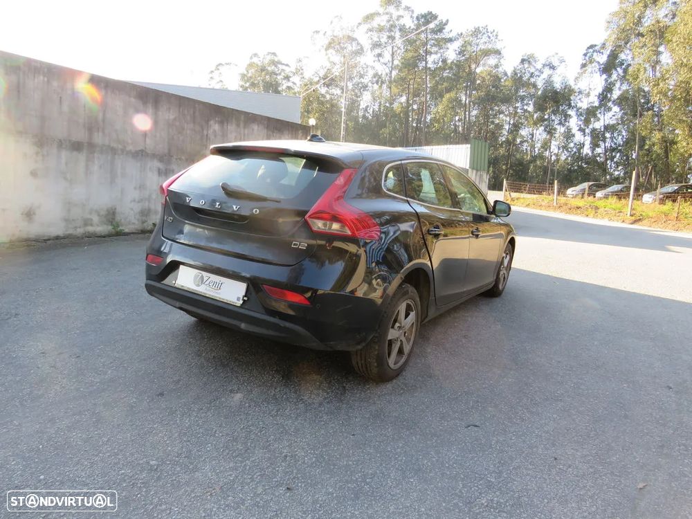 Volvo V40 1.6 D2 (114cv) de 2012 - Peças Usadas (8153) - 4