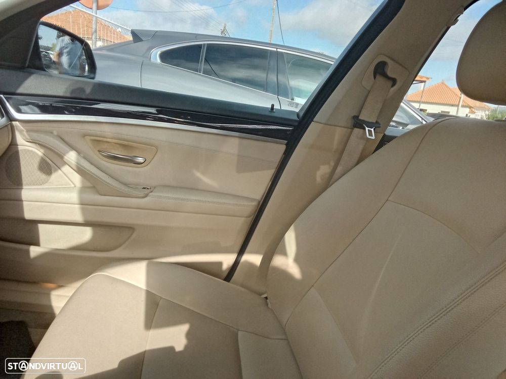 BMW 535 d Exclusive Auto - 19
