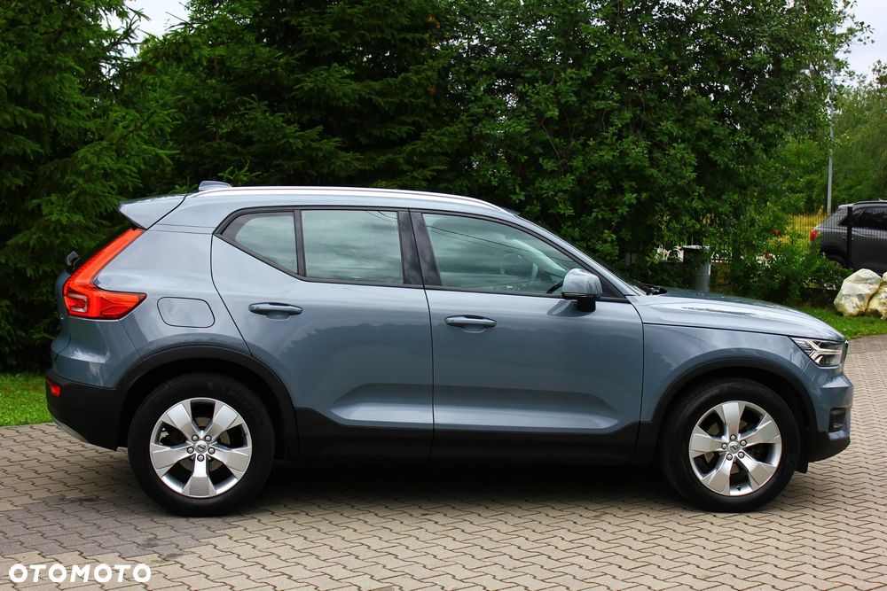 Volvo XC 40 T3 Momentum Pro - 23