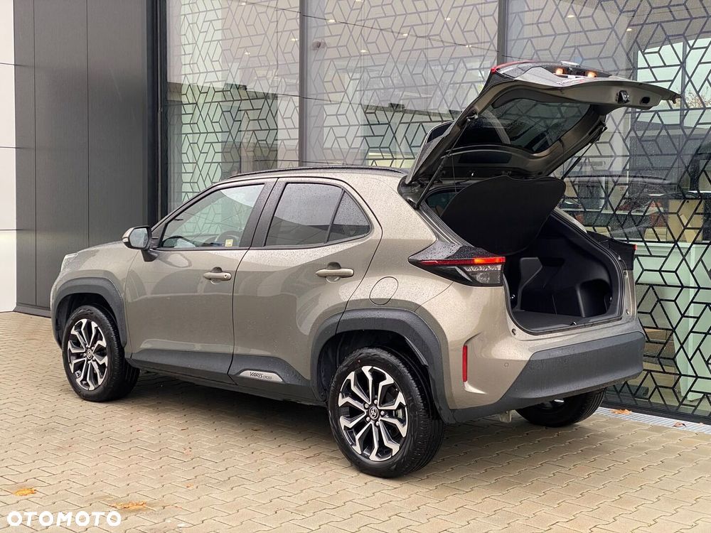Toyota Yaris Cross Hybrid 1.5 Style AWD - 32
