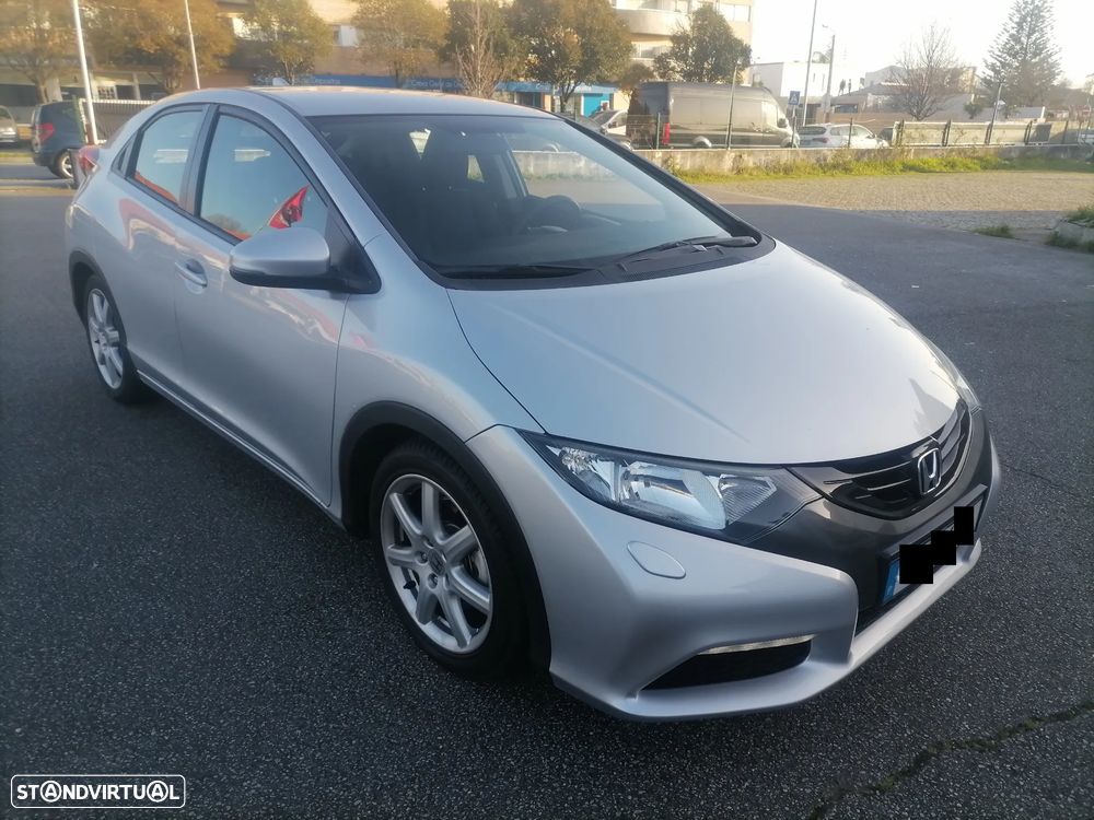 Honda Civic 1.6 i-DTEC Comfort Black Edition - 2