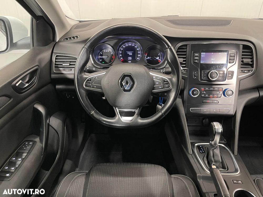 Renault Megane TCe EDC Zen - 6