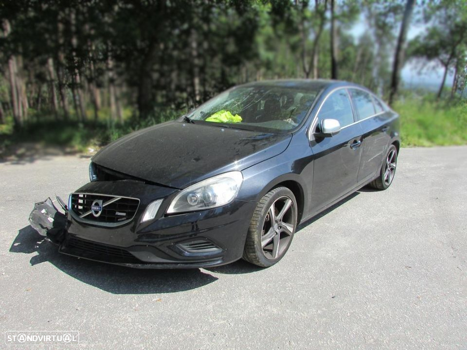 Volvo S60 II 2.0 D3 (163cv) de 2011 - Peças Usadas (6669) - 2