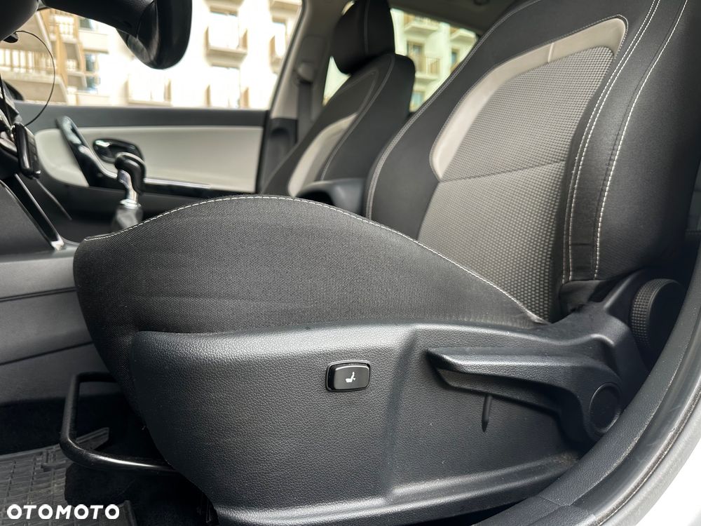 Kia Ceed 1.6 CRDi L Business Line - 33