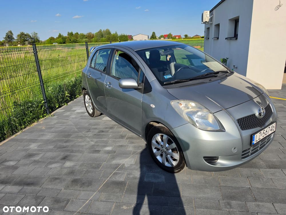 Toyota Yaris 1.3 Luna - 2