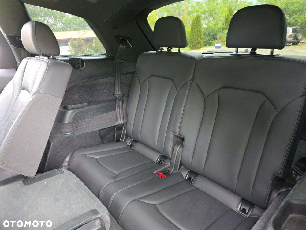 Audi Q7 55 TFSI quattro tiptronic - 13