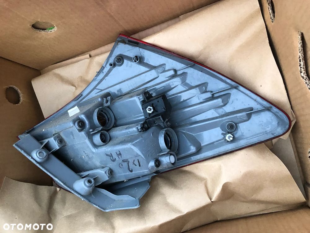 Hyundai IX20 lampa tylna prawa 924021K0 - 5