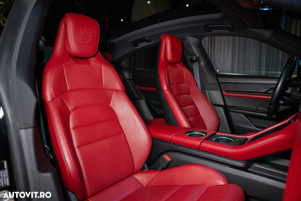 Porsche Taycan 4S - 31