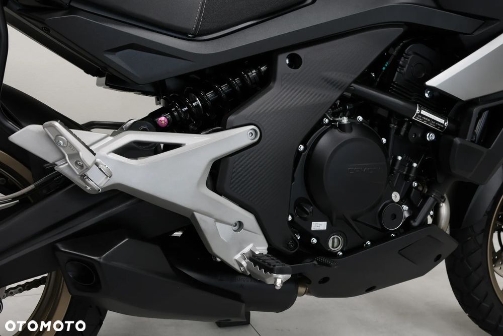 CFMoto 700MT - 24