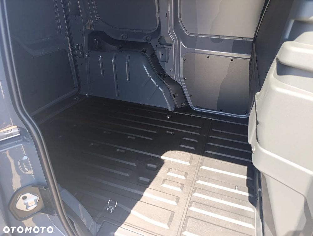 Volkswagen Caddy - 9