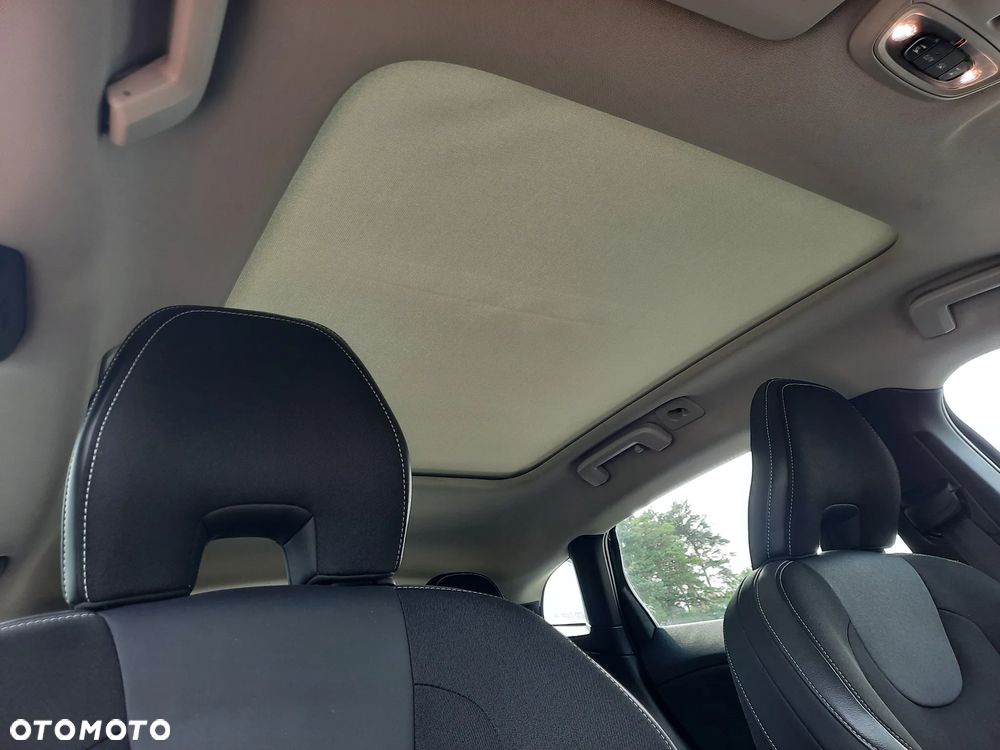 Volvo V40 D3 Momentum - 17
