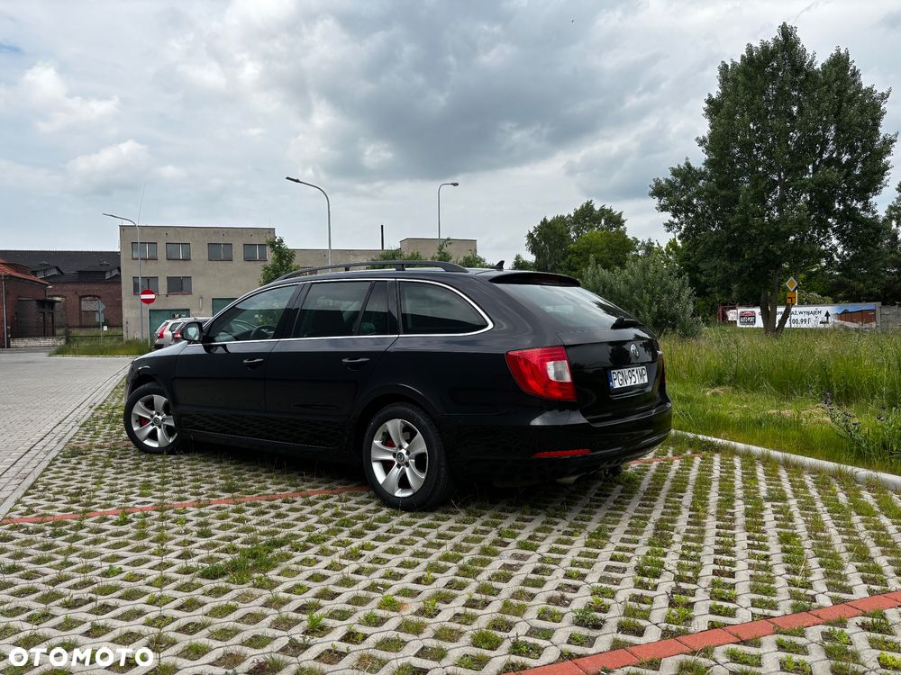 Skoda Superb 2.0 TDI DSG Active - 3