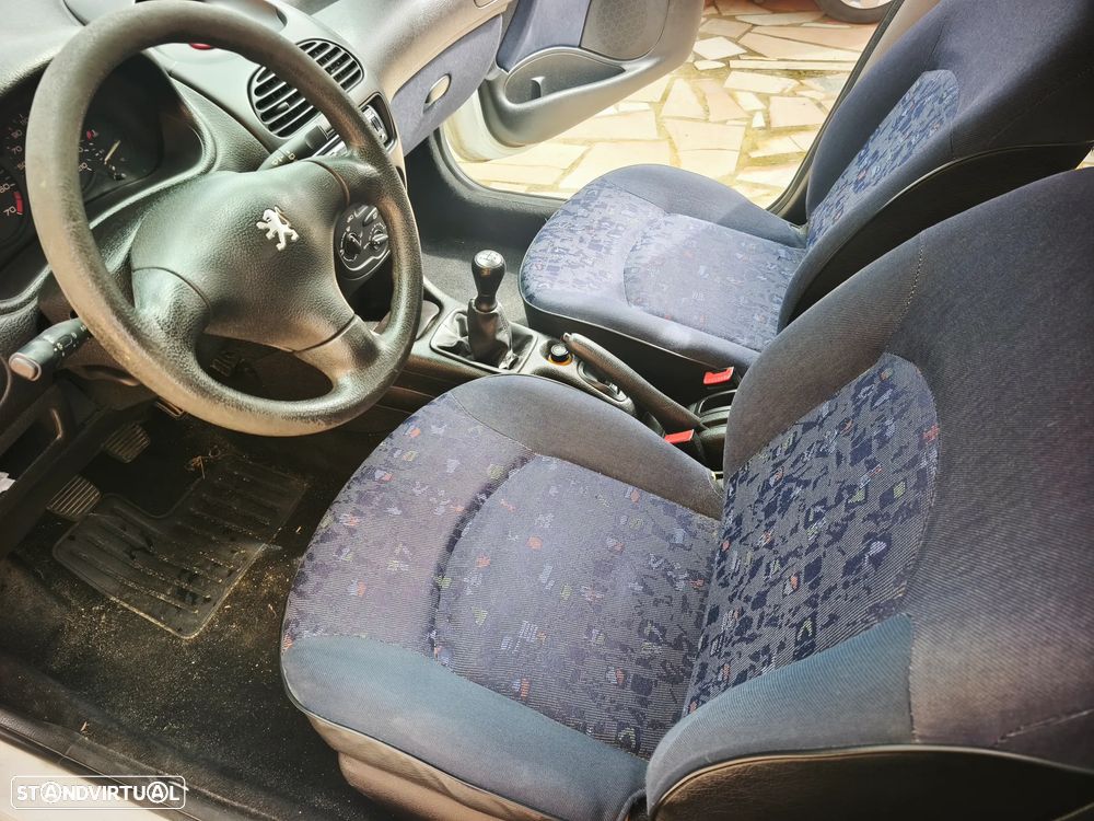 Peugeot 206 1.1 XR Présence - 19