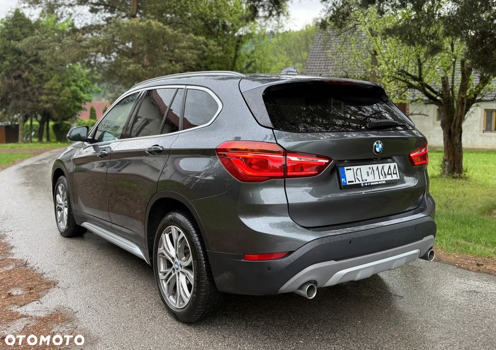 BMW X1 xDrive18d xLine - 10