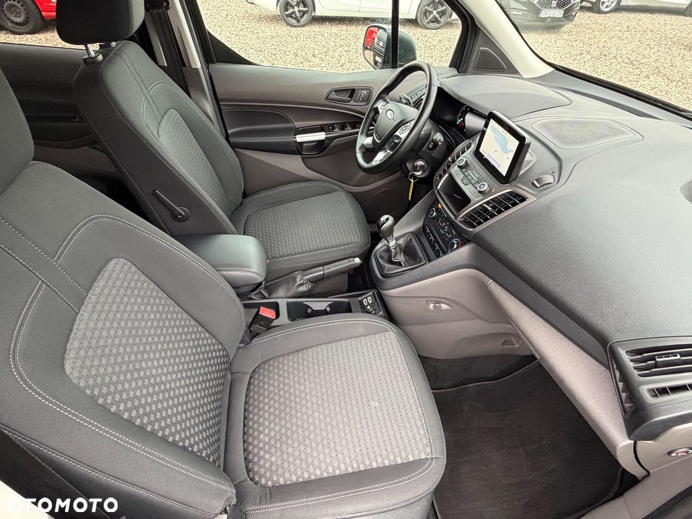 Ford Tourneo Connect Grand - 25