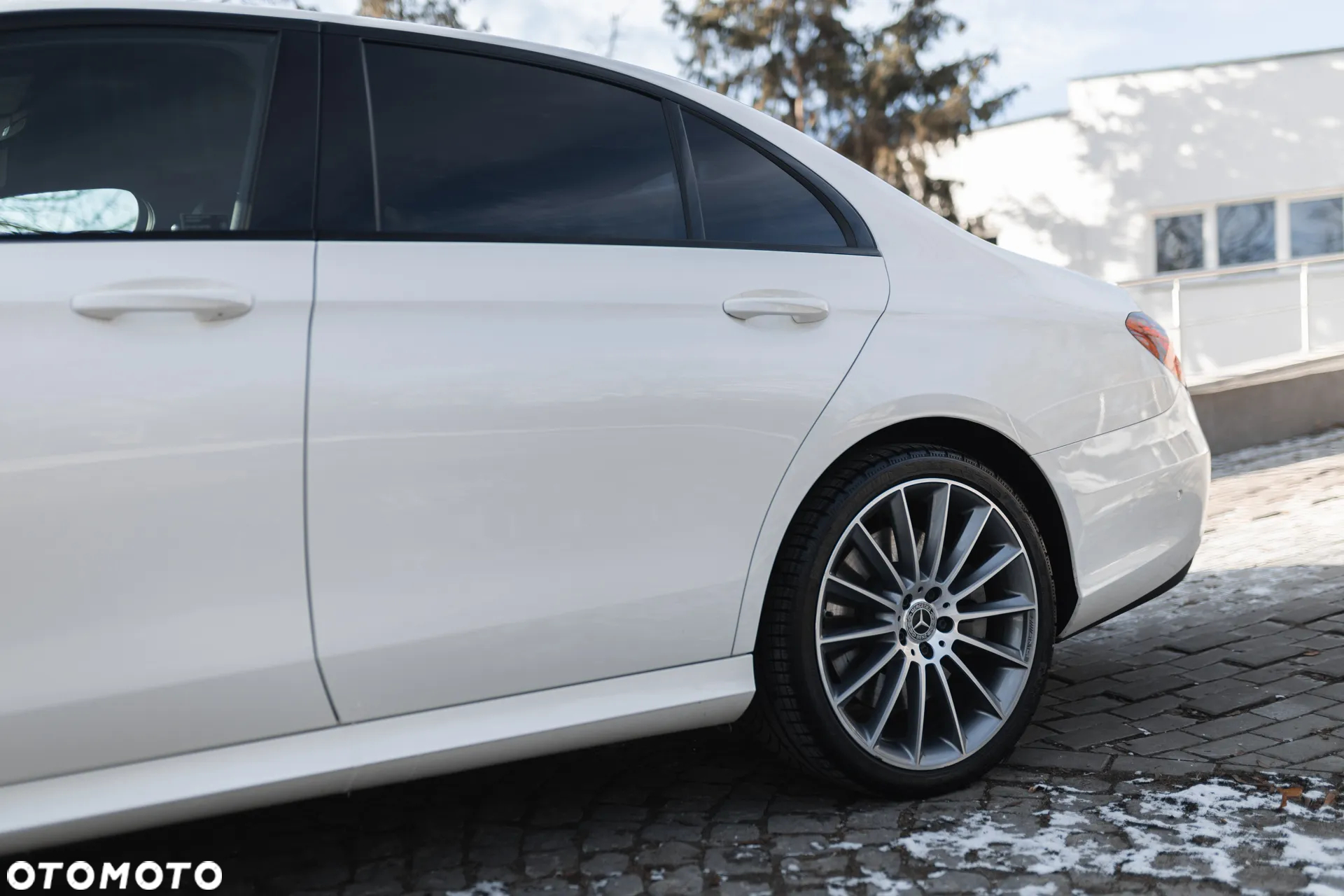 Mercedes-Benz Klasa E 43 AMG 4-Matic - 3