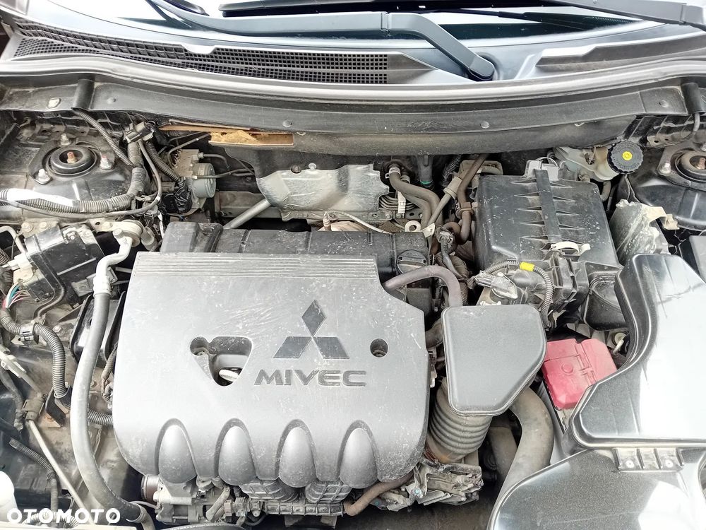 Mitsubishi Outlander 2.0 City Style 2WD - 30