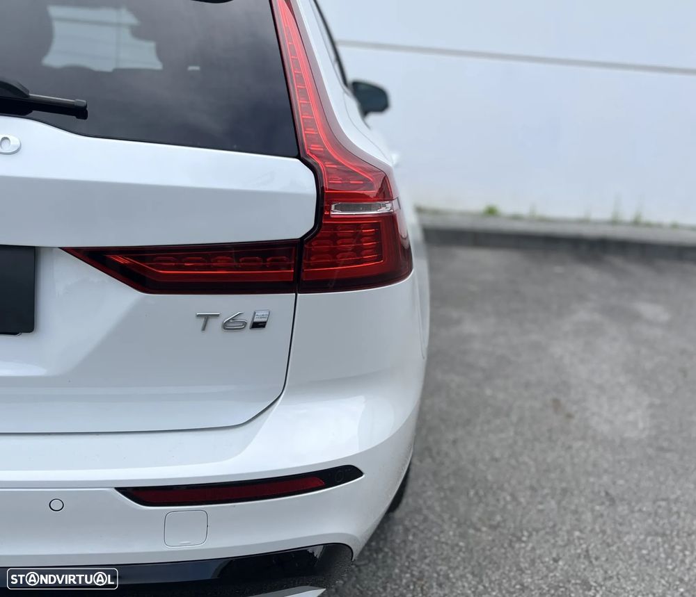 Volvo V60 2.0 T6 AWD TE Plus Dark - 11