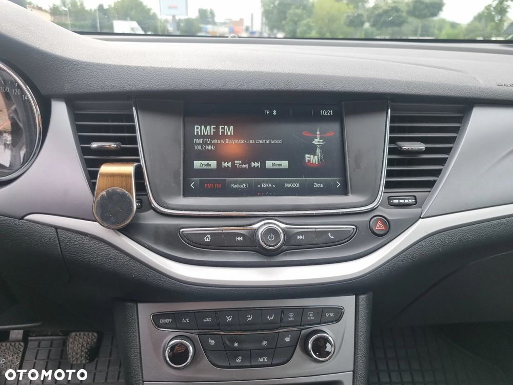 Opel Astra V 1.4 T Enjoy - 9