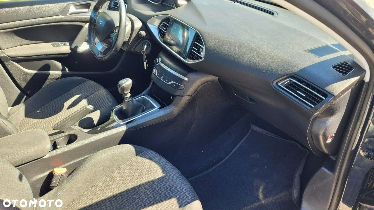 Peugeot 308 1.5 BlueHDi Active Pack Business S&S - 11