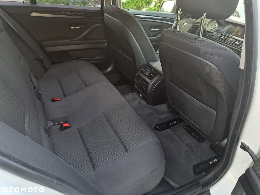 BMW Seria 5 520d - 9