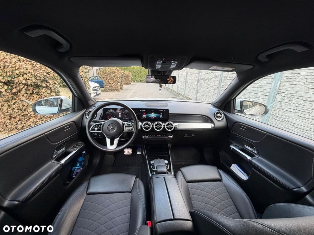Mercedes-Benz GLB 250 4-Matic 8G-DCT - 8