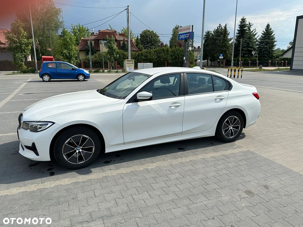 BMW Seria 3 318i Advantage - 8