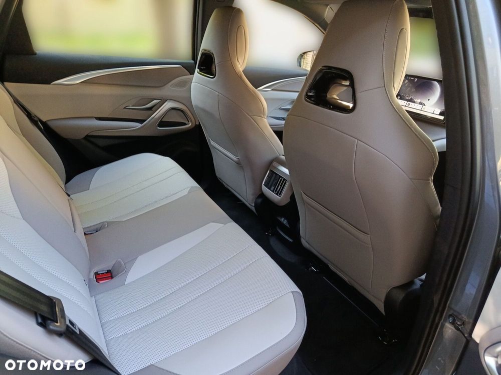 BYD Sealion 5 - 21