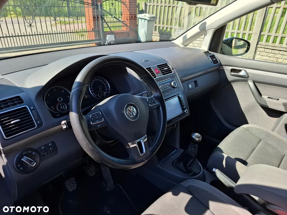 Volkswagen Touran 1.6 TDI DPF BlueMot Trendline - 11