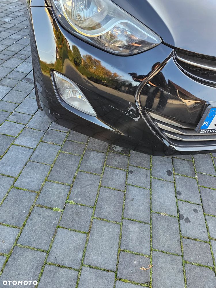 Hyundai Elantra 1.6 Style - 10