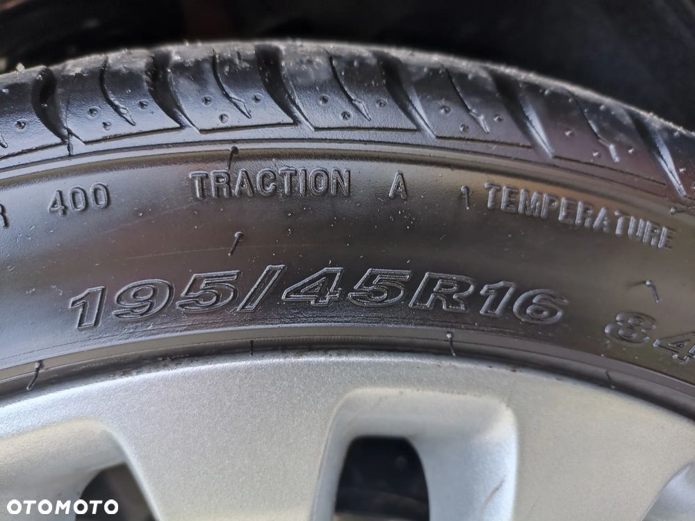 Ford Fiesta 1.25 Titanium - 34