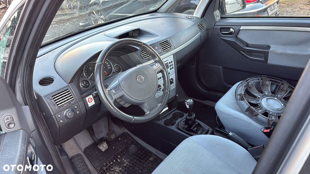 Opel Meriva - 11