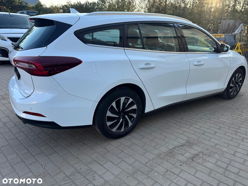 Ford Focus SW 1.5 EcoBlue S&S TITANIUM - 4