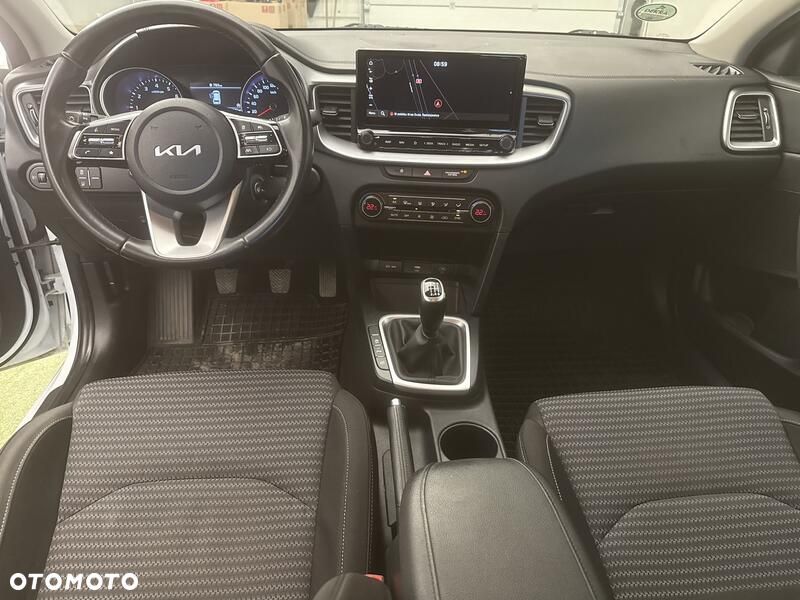 Kia Ceed 1.5 T-GDI M - 22